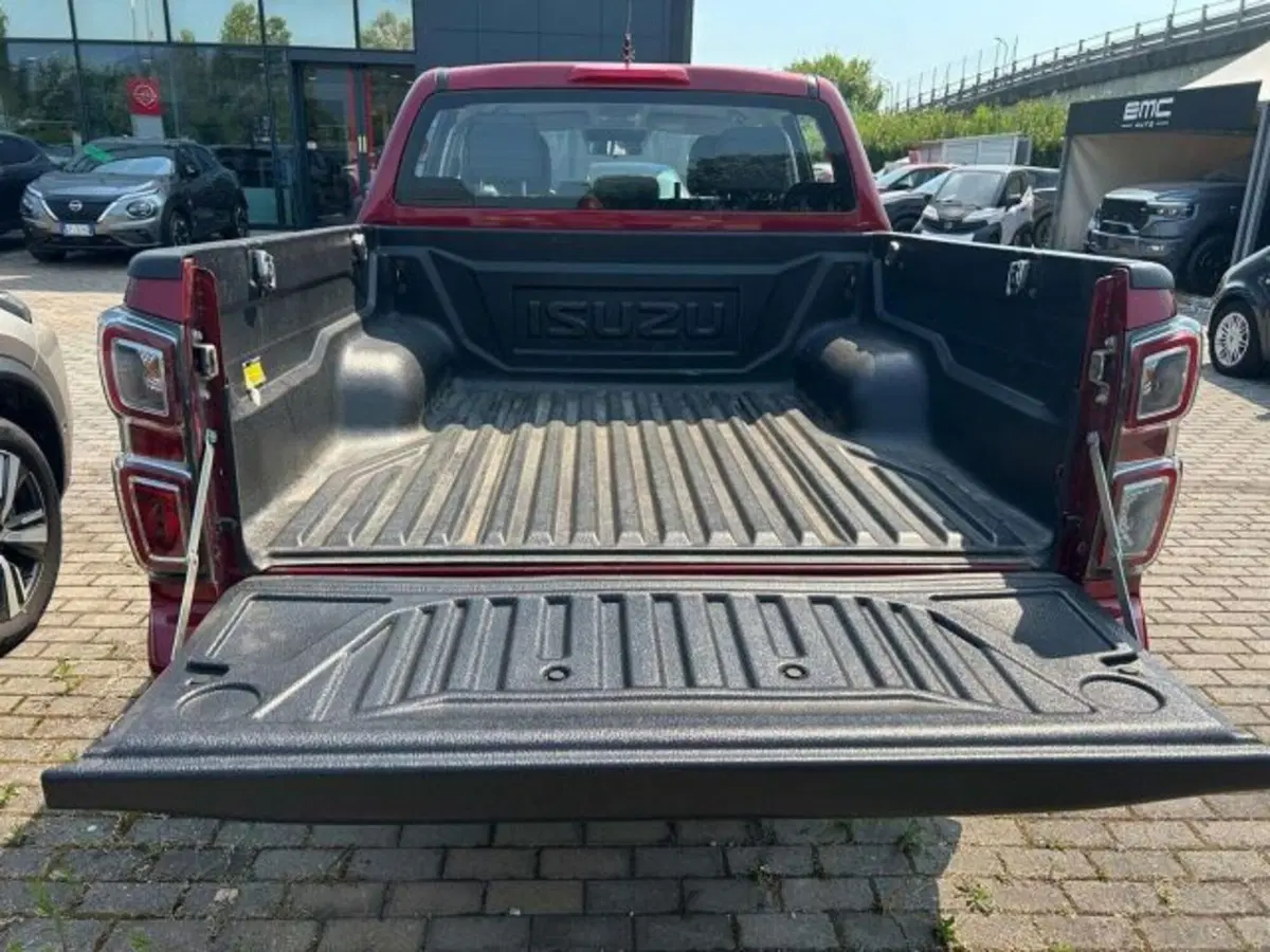 Isuzu D-Max Pick-up usata a Firenze (7)