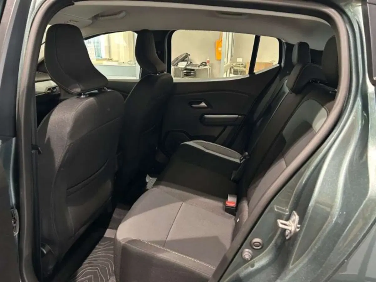 Dacia Sandero Stepway nuova a Firenze (13)
