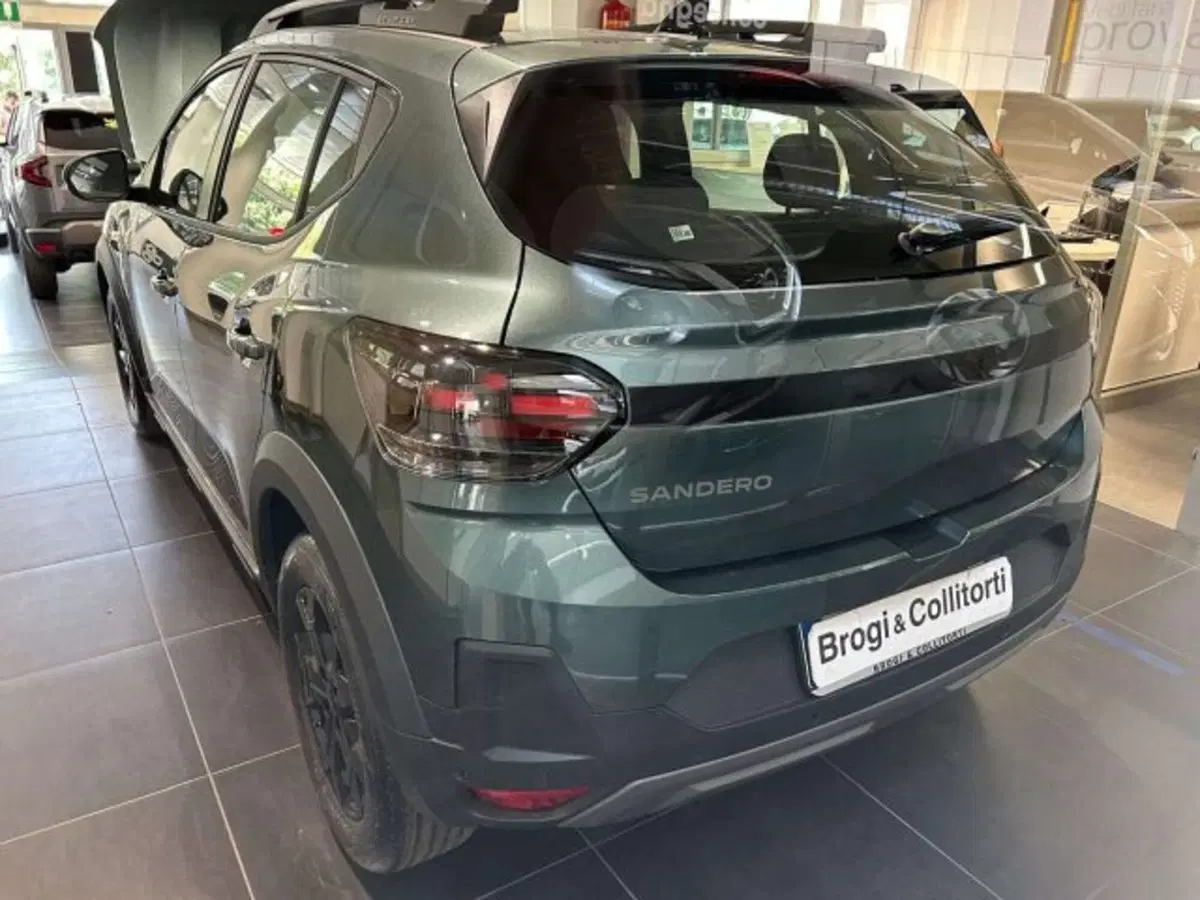 Dacia Sandero Stepway nuova a Firenze (4)