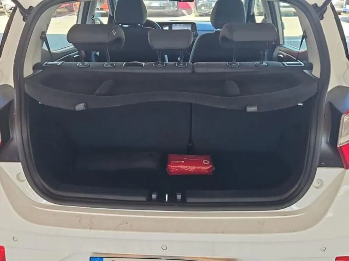 Hyundai i10 usata a Roma (5)