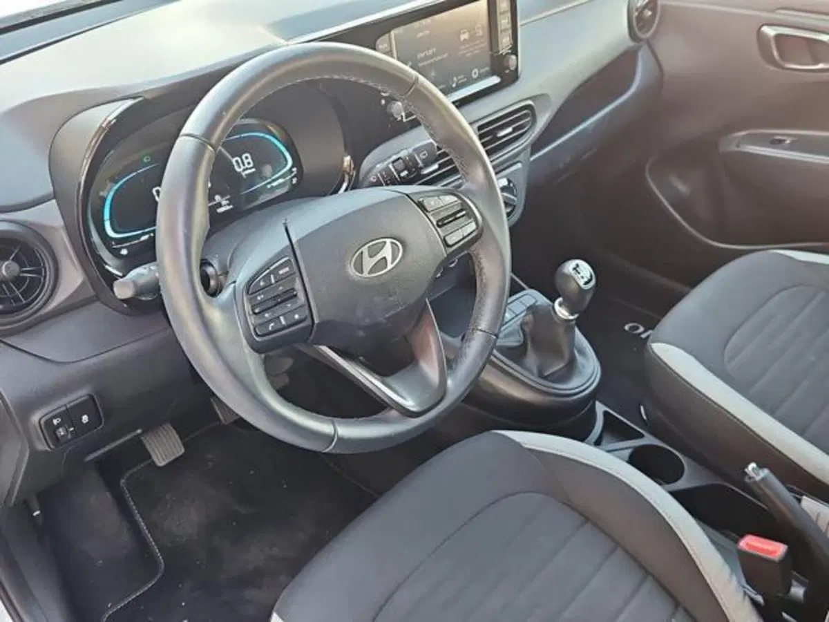 Hyundai i10 usata a Roma (6)