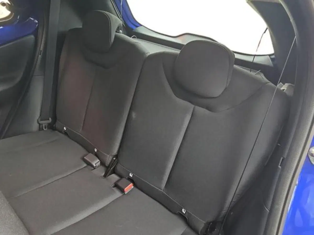 Toyota Aygo X usata a Roma (11)