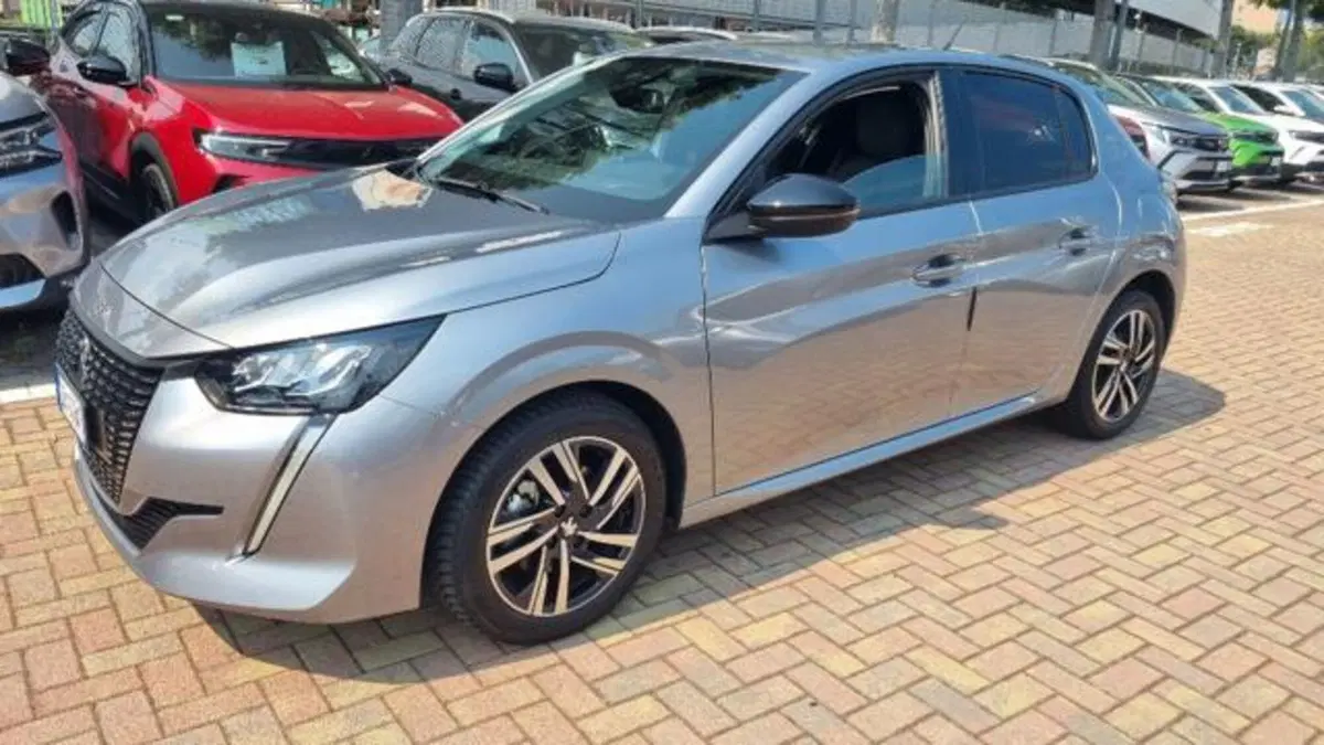 Peugeot 208 usata a Savona (3)