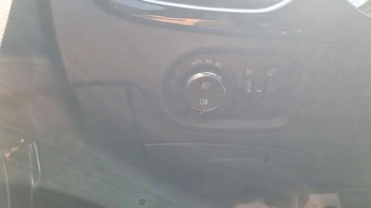 Opel Astra usata a Savona (12)