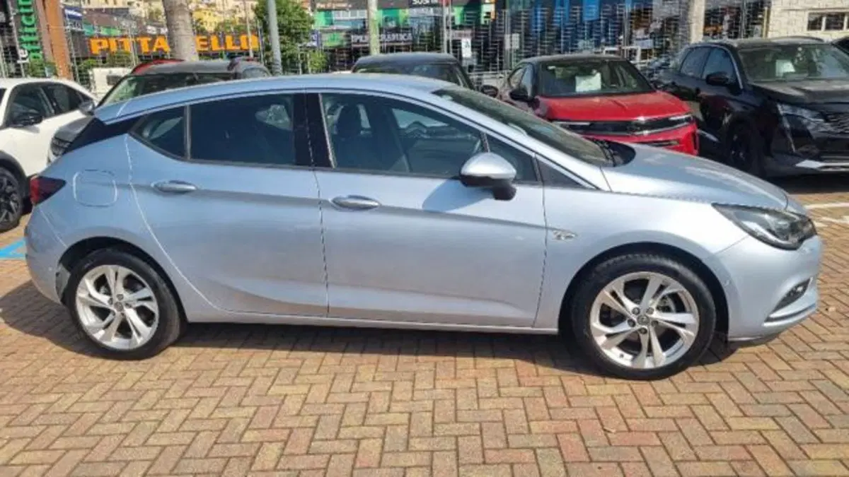 Opel Astra usata a Savona (16)