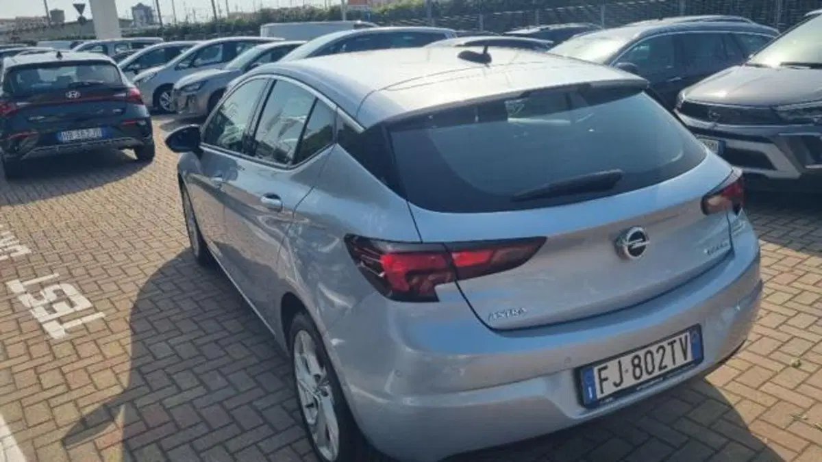 Opel Astra usata a Savona (18)