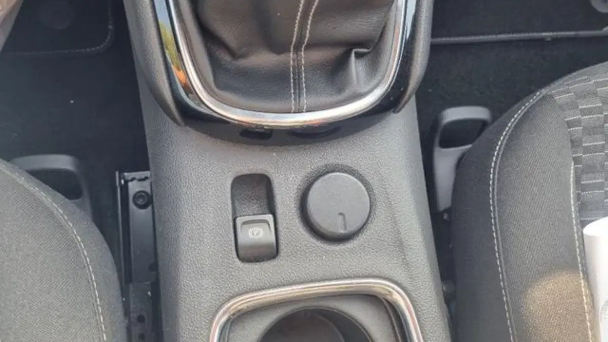 Opel Astra usata a Savona (9)