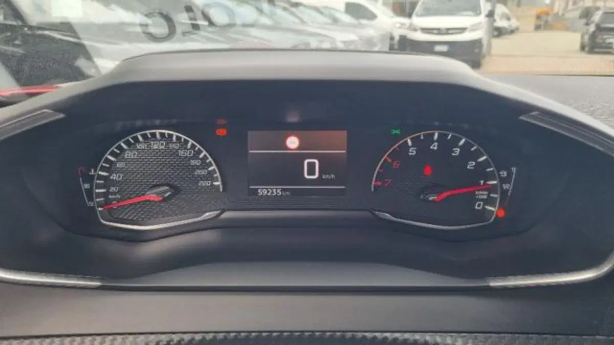 Peugeot 2008 usata a Savona (7)