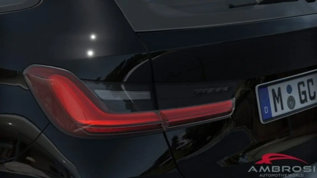 BMW Serie 3 Touring nuova a Perugia (7)