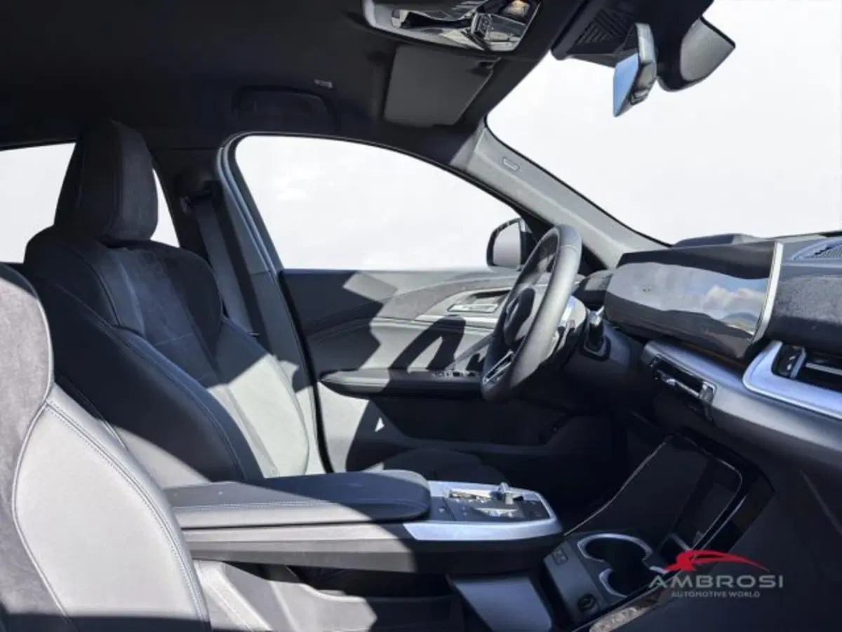 BMW X2 nuova a Perugia (11)