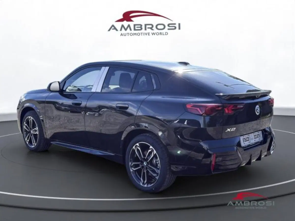 BMW X2 nuova a Perugia (4)
