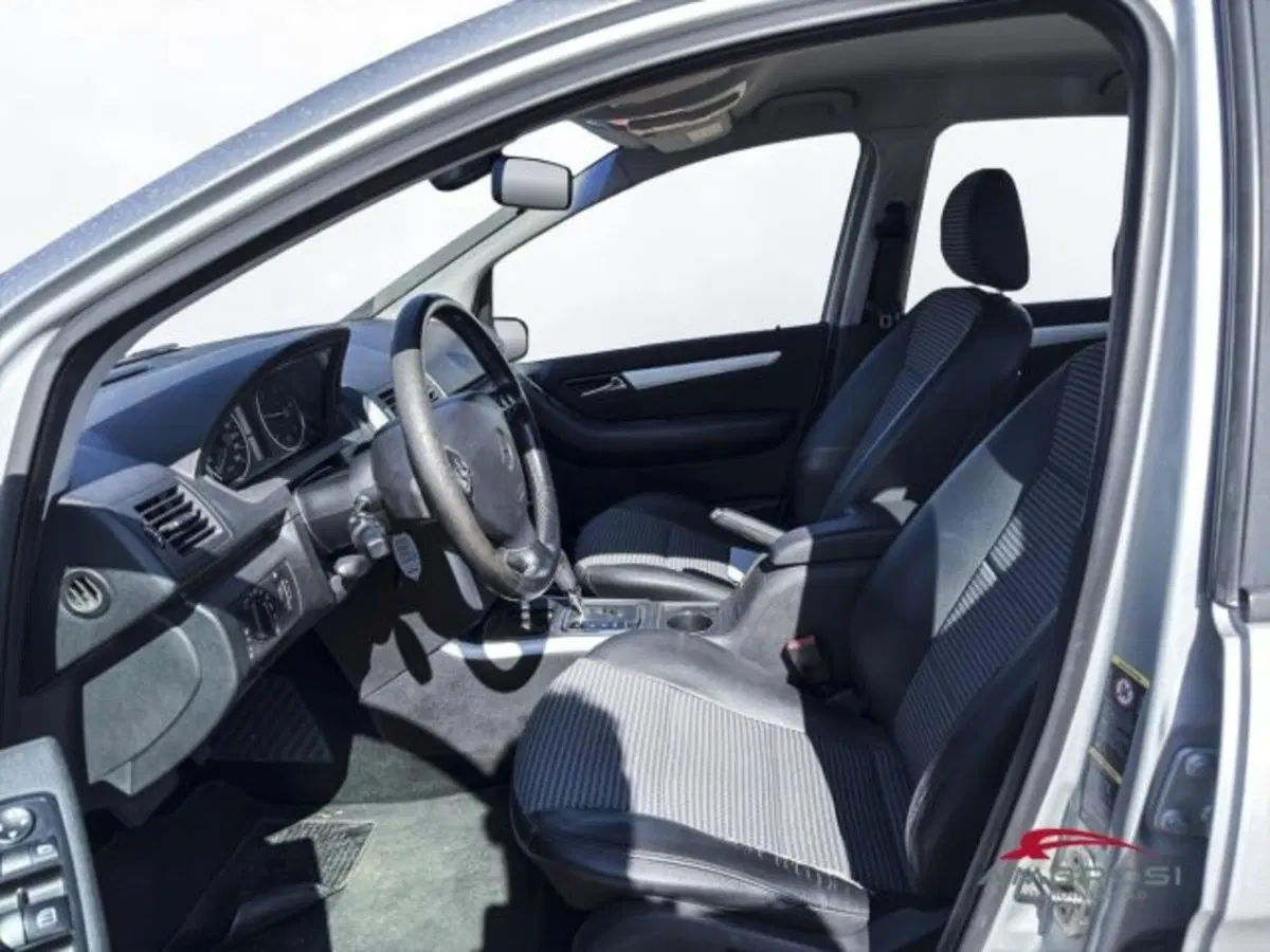 Mercedes-Benz Classe A usata a Perugia (10)