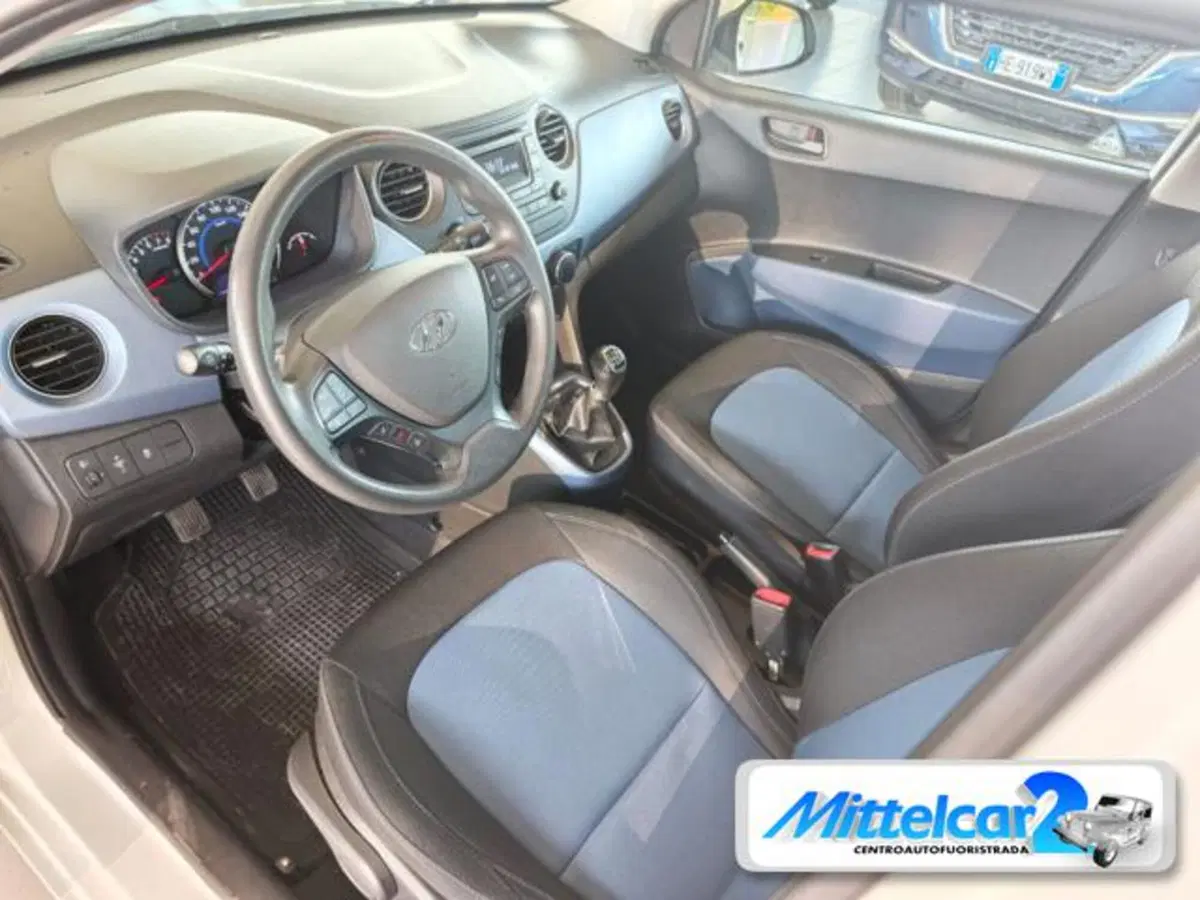 Hyundai i10 usata a Udine (11)