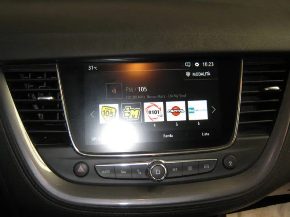 Opel Grandland X usata a Fermo (11)