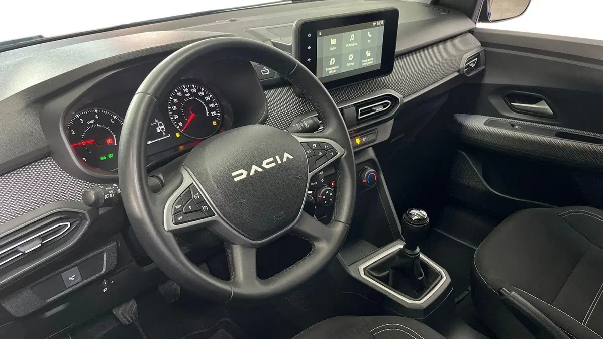 Dacia Sandero usata a Treviso (12)