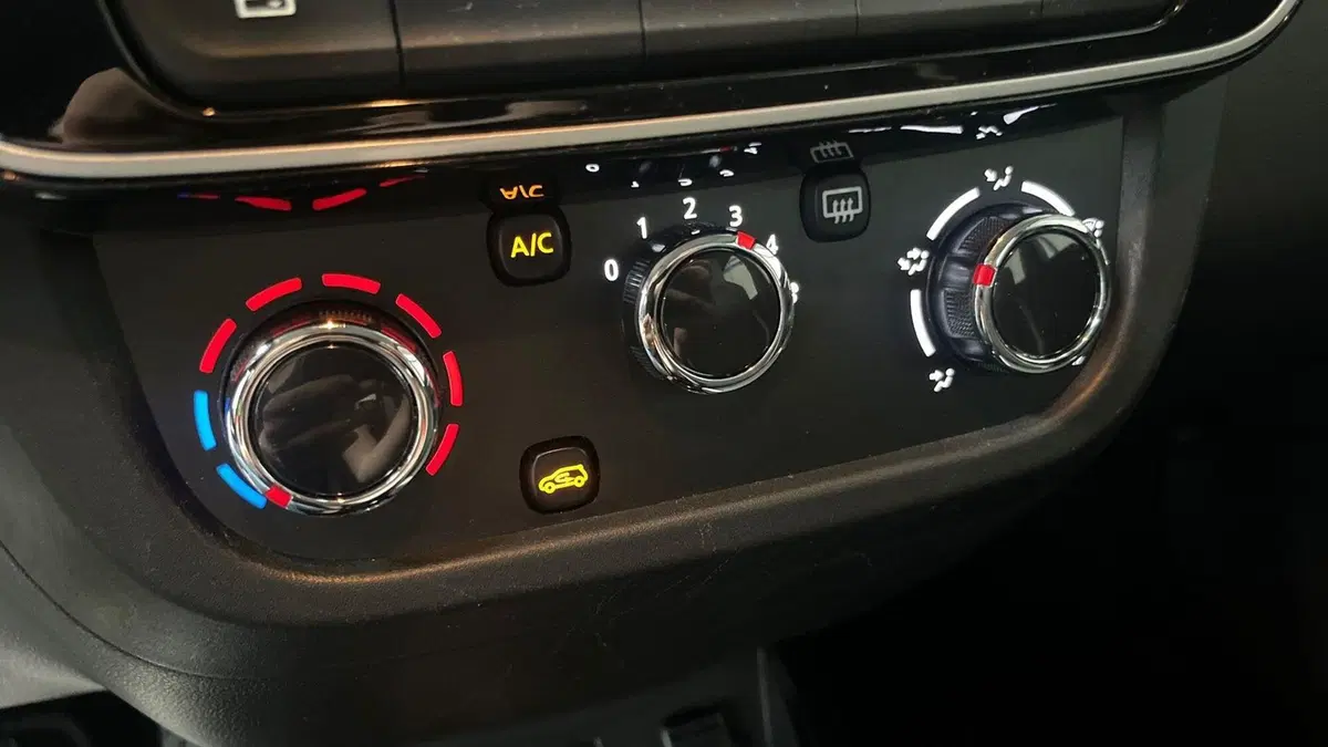 Dacia Spring usata a Treviso (16)
