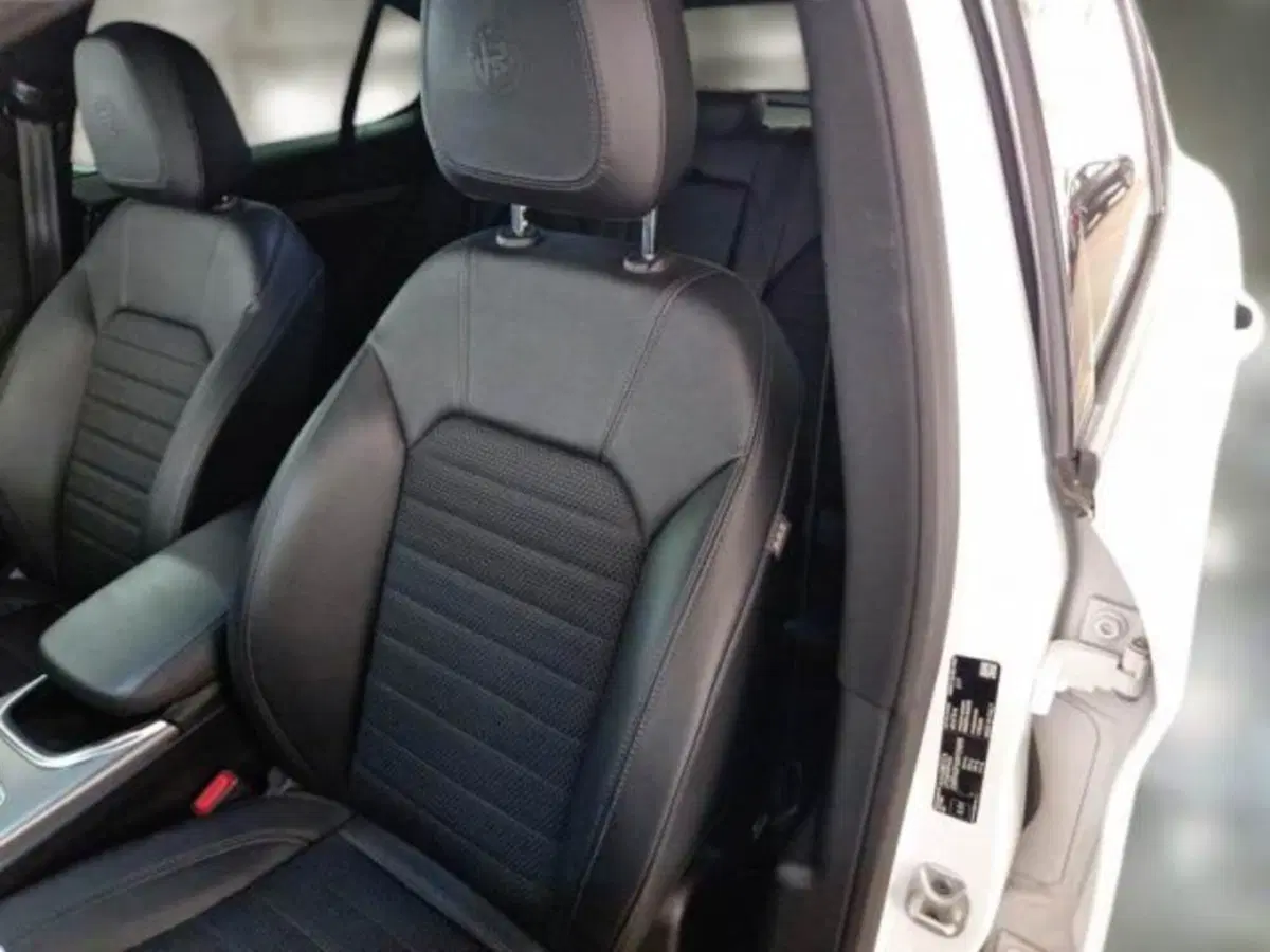 Alfa Romeo Stelvio usata a Catania (7)
