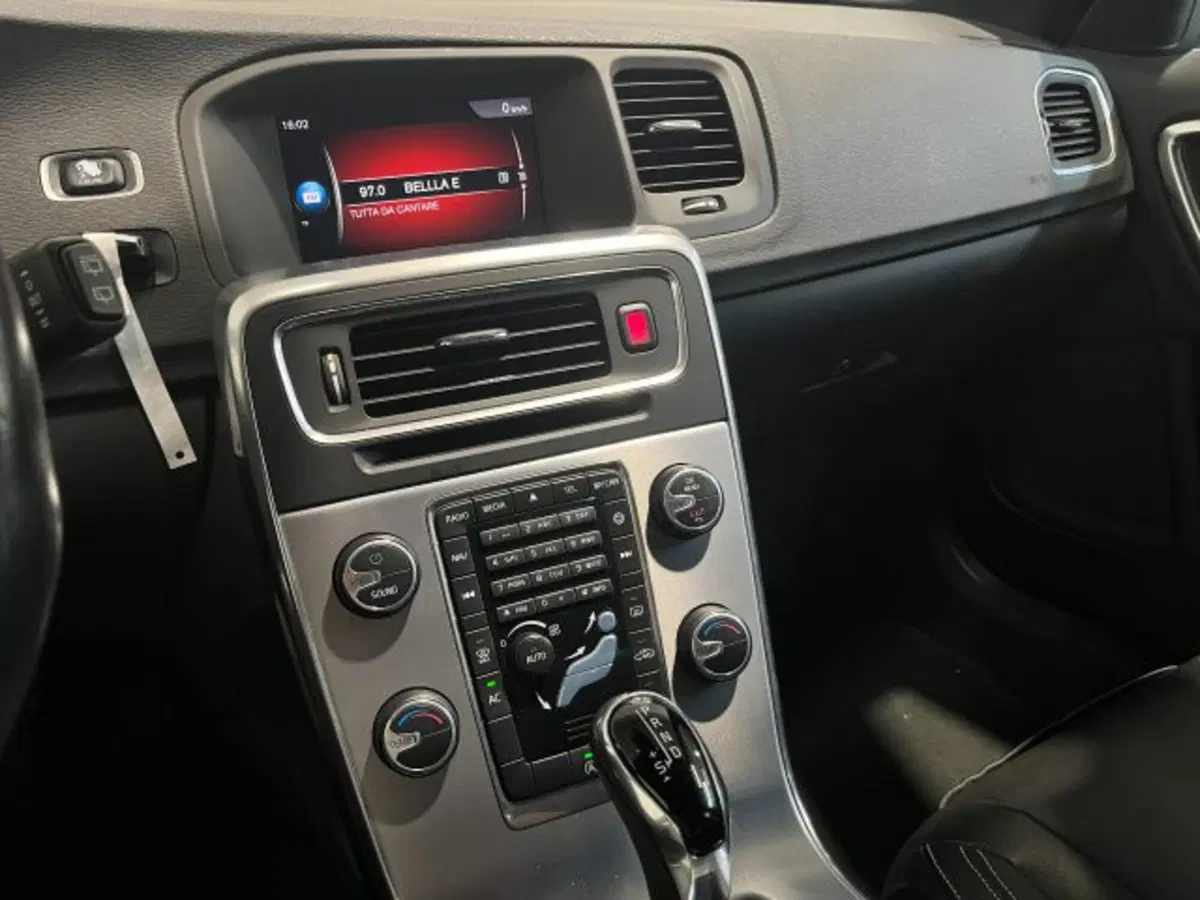 Volvo V60 usata a Treviso (10)