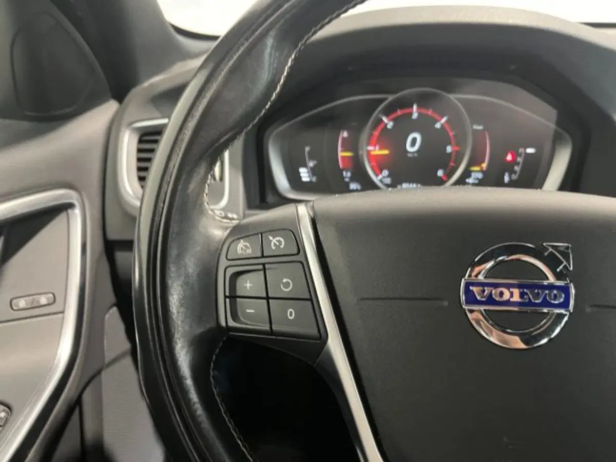 Volvo V60 usata a Treviso (7)
