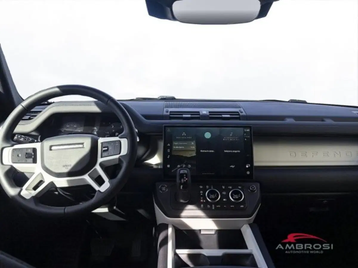 Land Rover Defender nuova a Perugia (11)