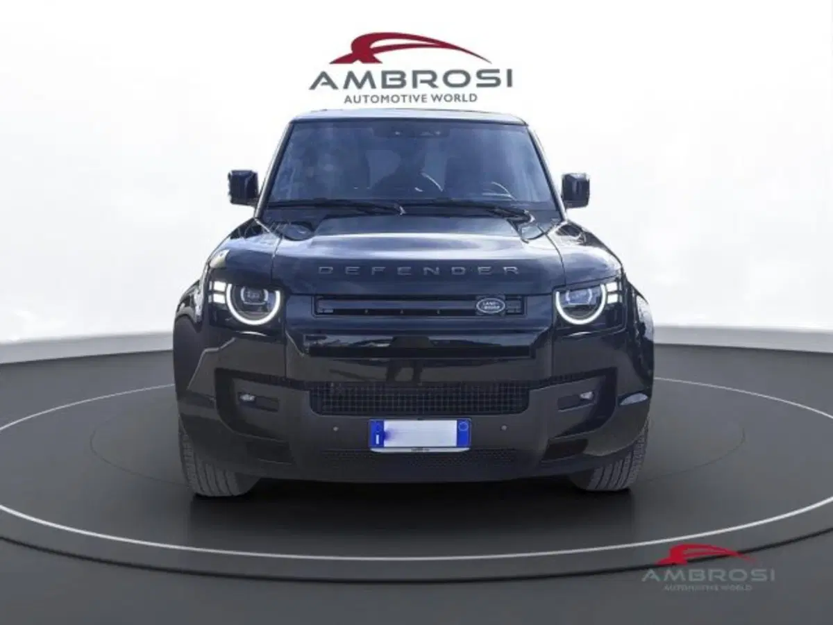 Land Rover Defender nuova a Perugia (7)