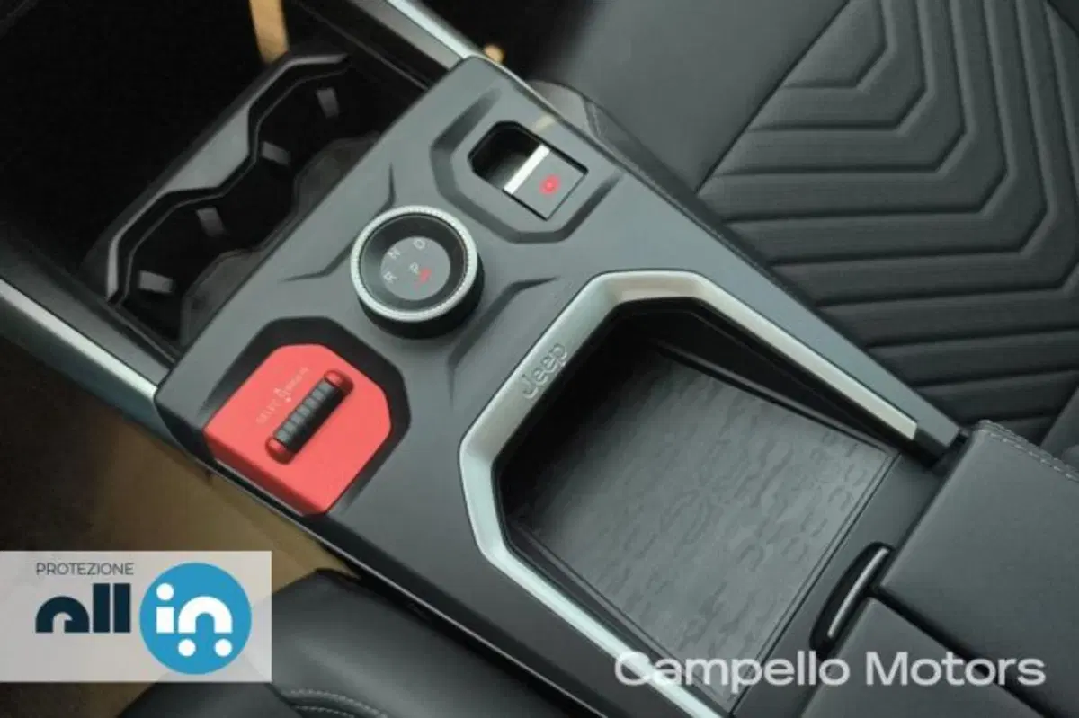 Jeep Compass nuova a Venezia (16)