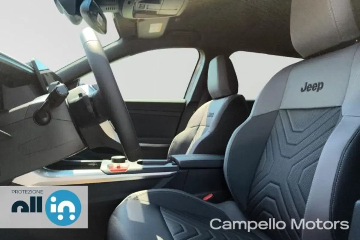 Jeep Compass nuova a Venezia (5)
