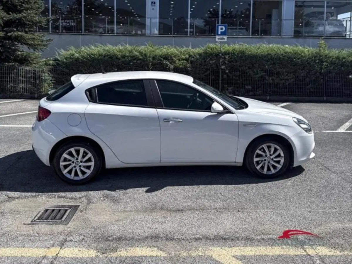Alfa Romeo Giulietta usata a Perugia (2)