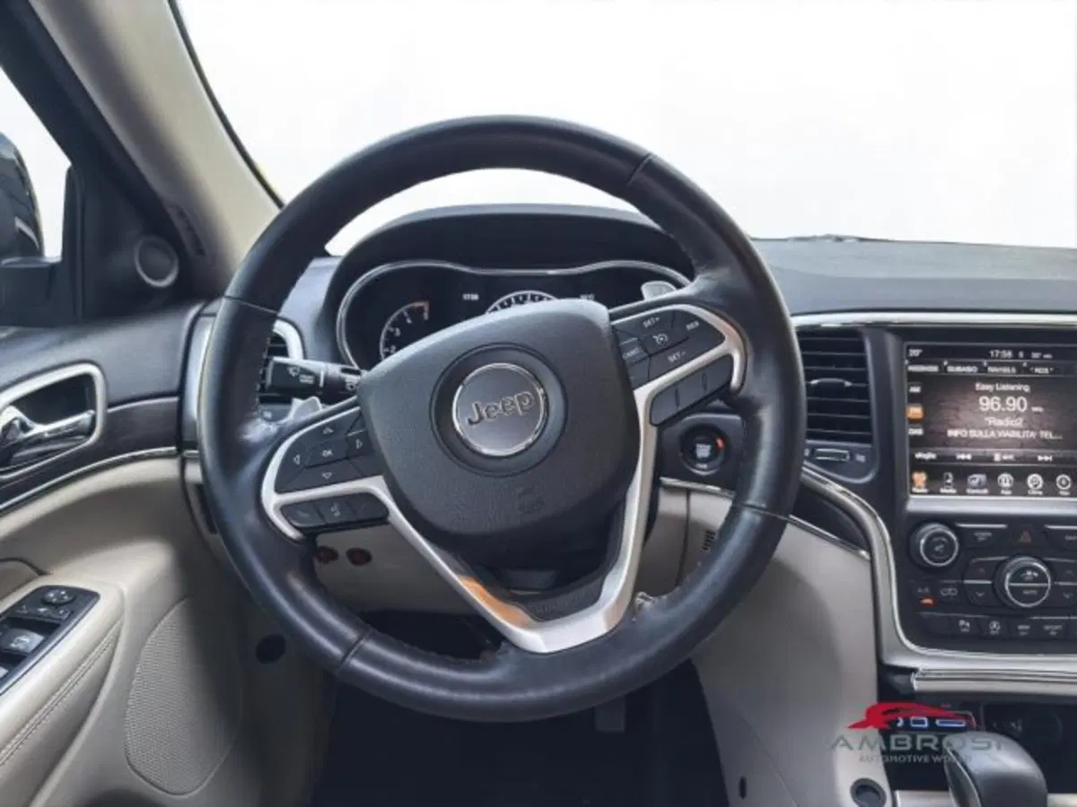 Jeep Grand Cherokee usata a Perugia (13)