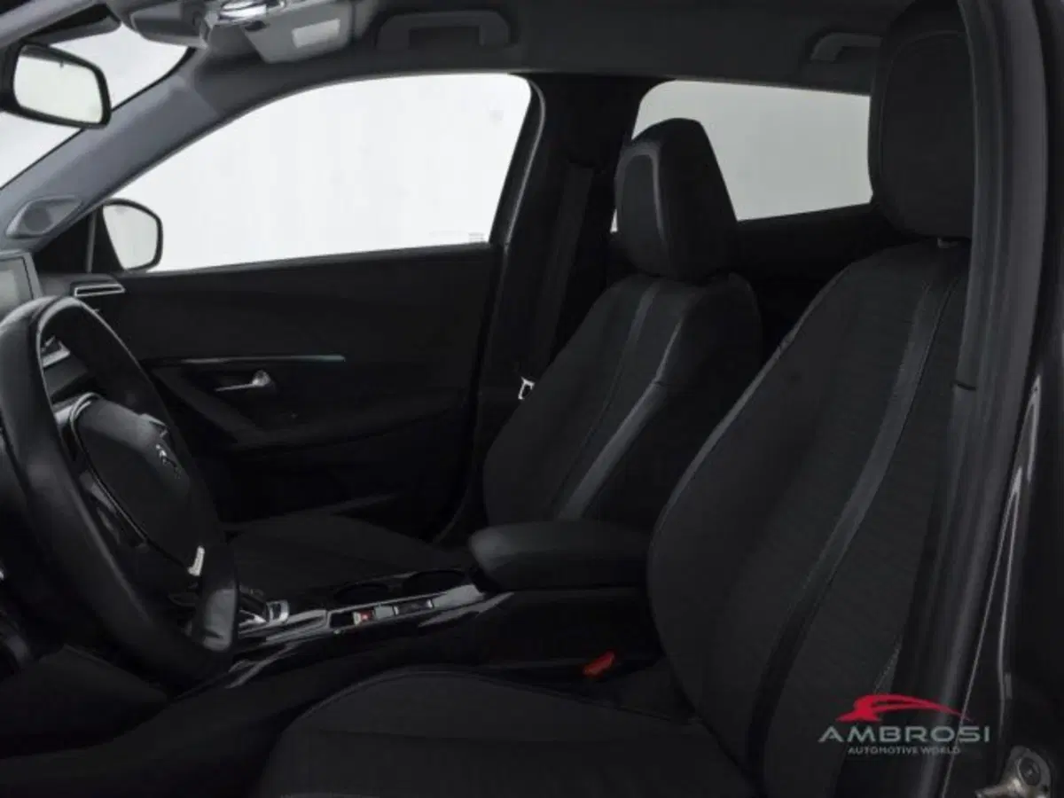 Peugeot 2008 usata a Perugia (9)