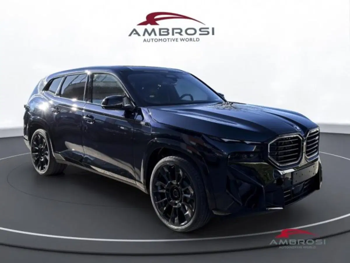 BMW XM nuova a Perugia (2)