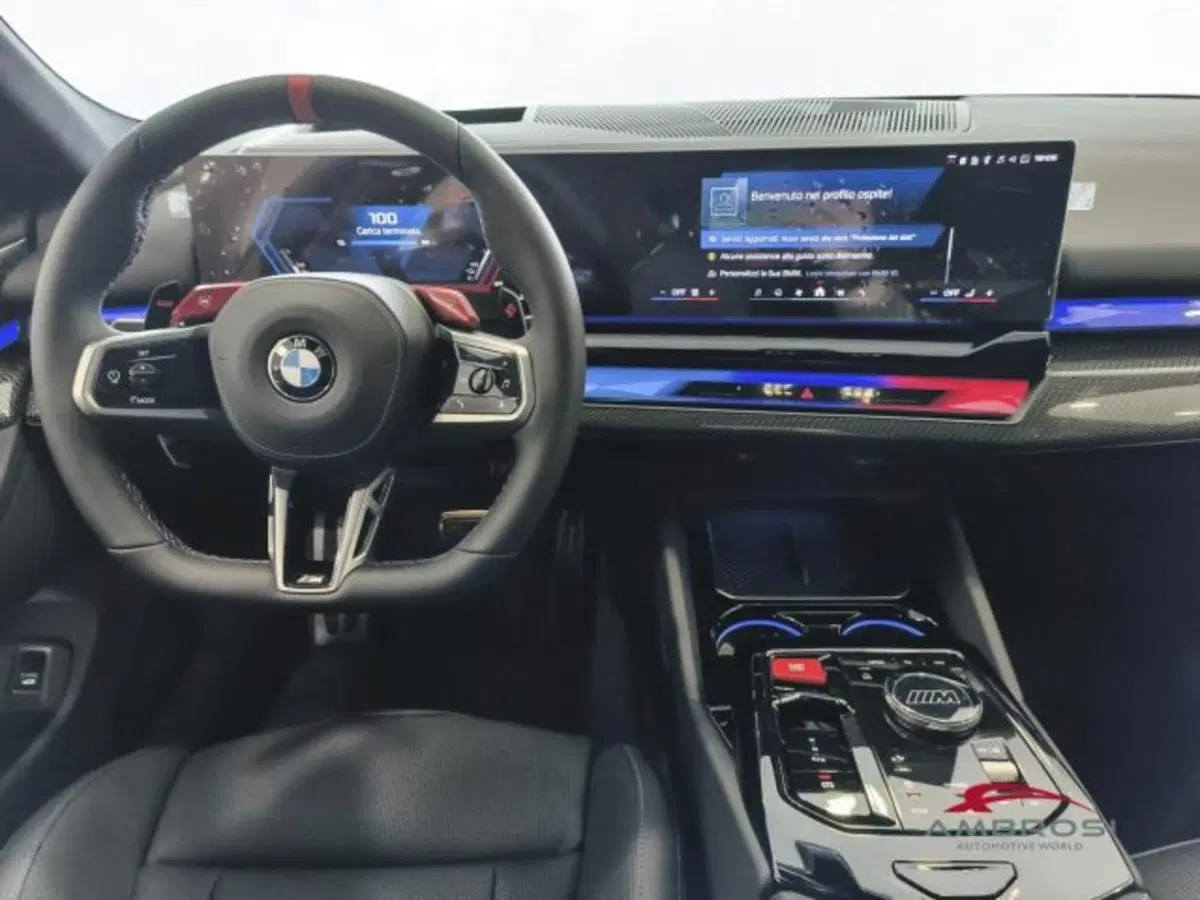 BMW Serie 5 Touring nuova a Perugia (15)