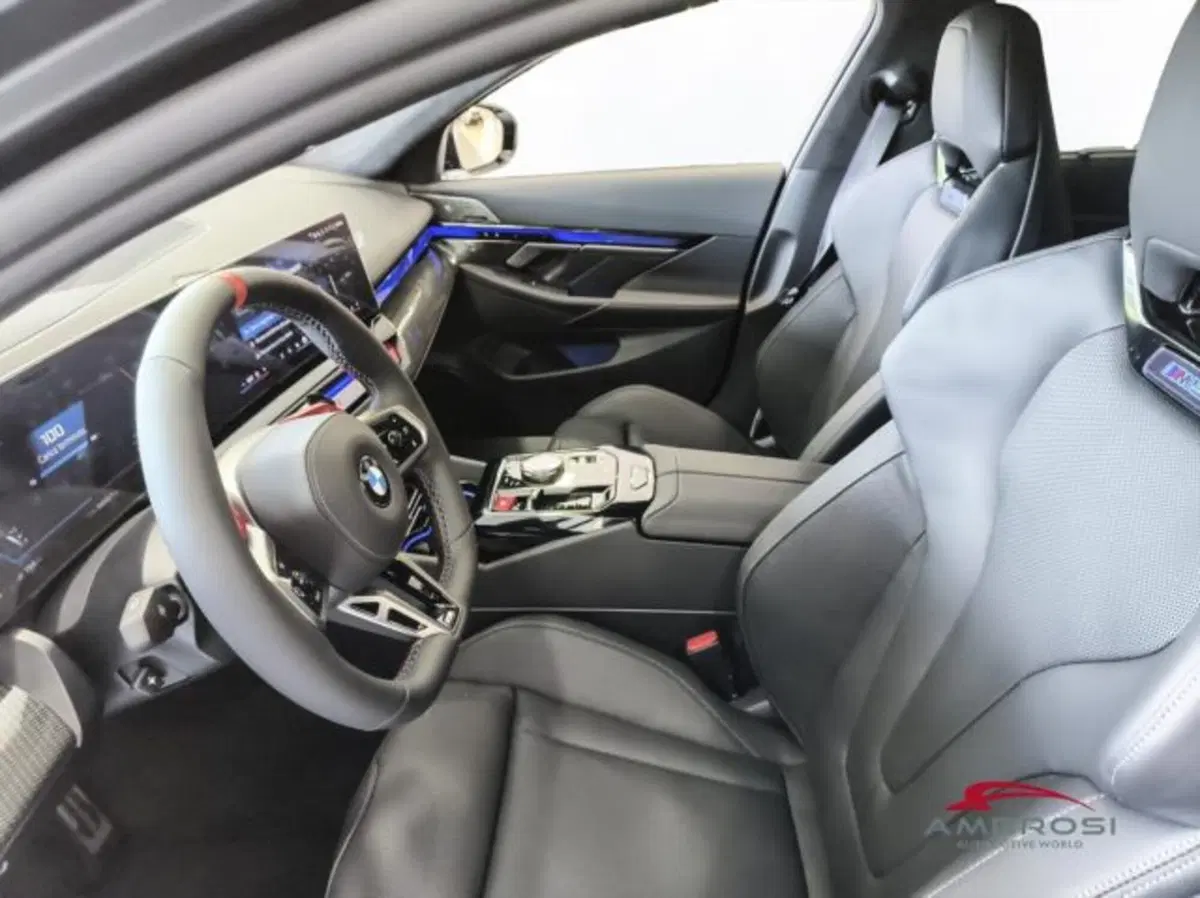 BMW Serie 5 Touring nuova a Perugia (8)