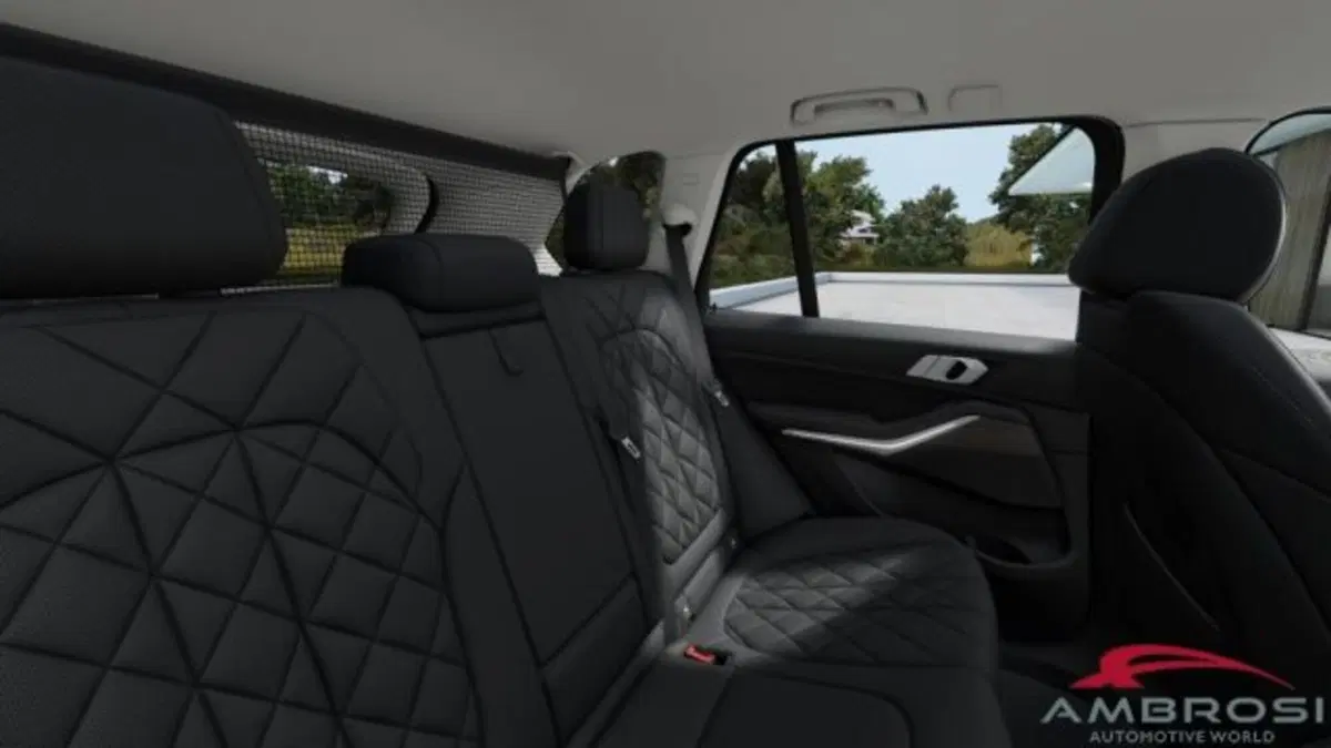 BMW X5 nuova a Perugia (11)