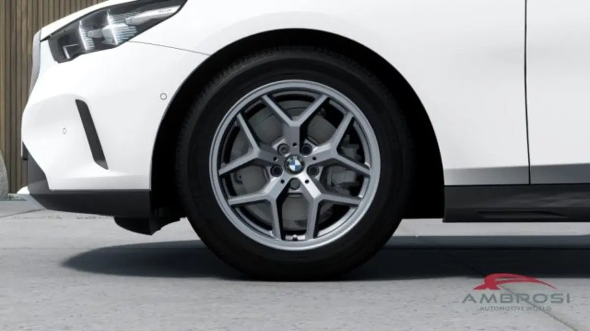BMW Serie 5 nuova a Perugia (8)