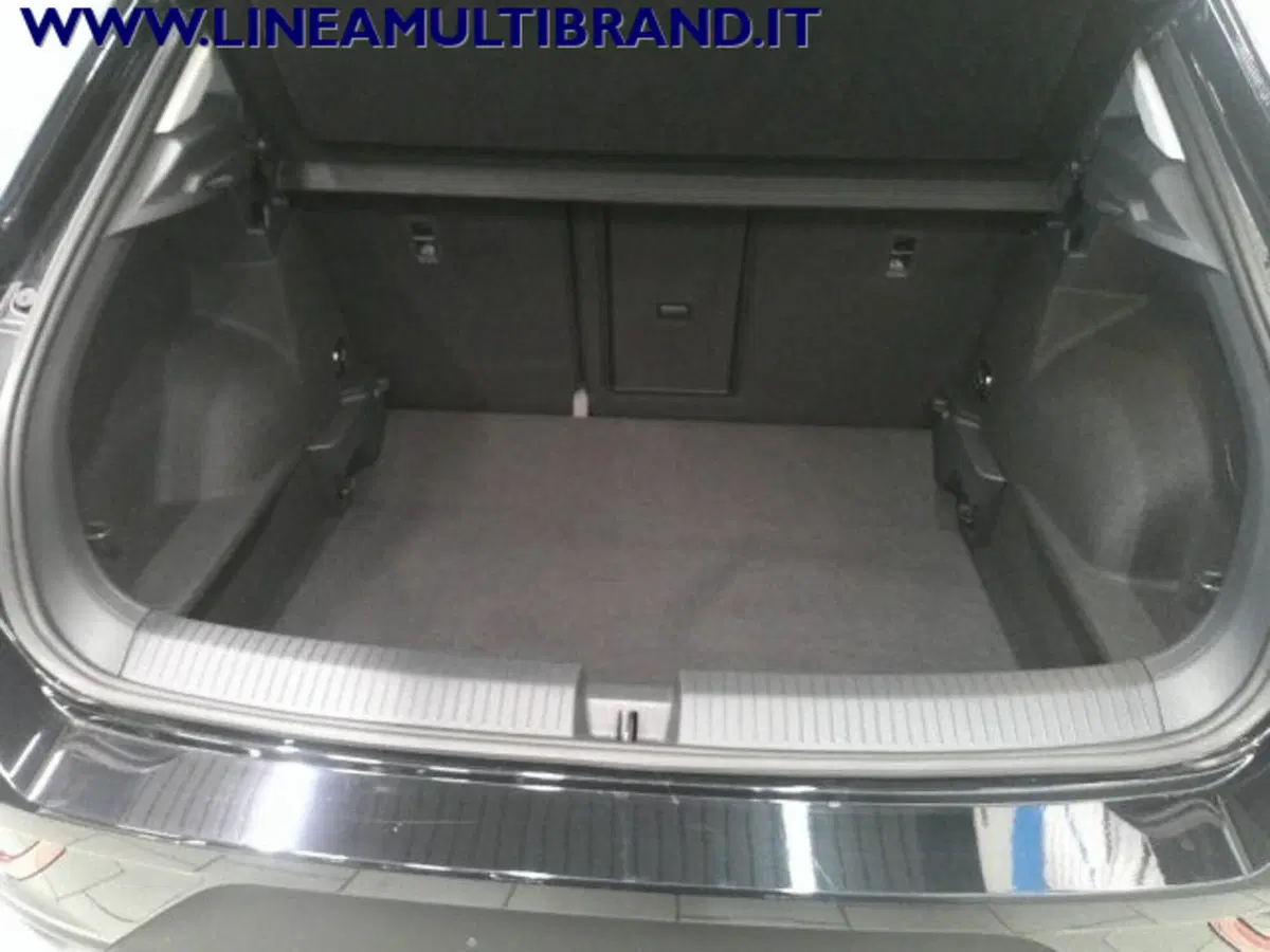 Volkswagen T-Roc usata a Piacenza (11)