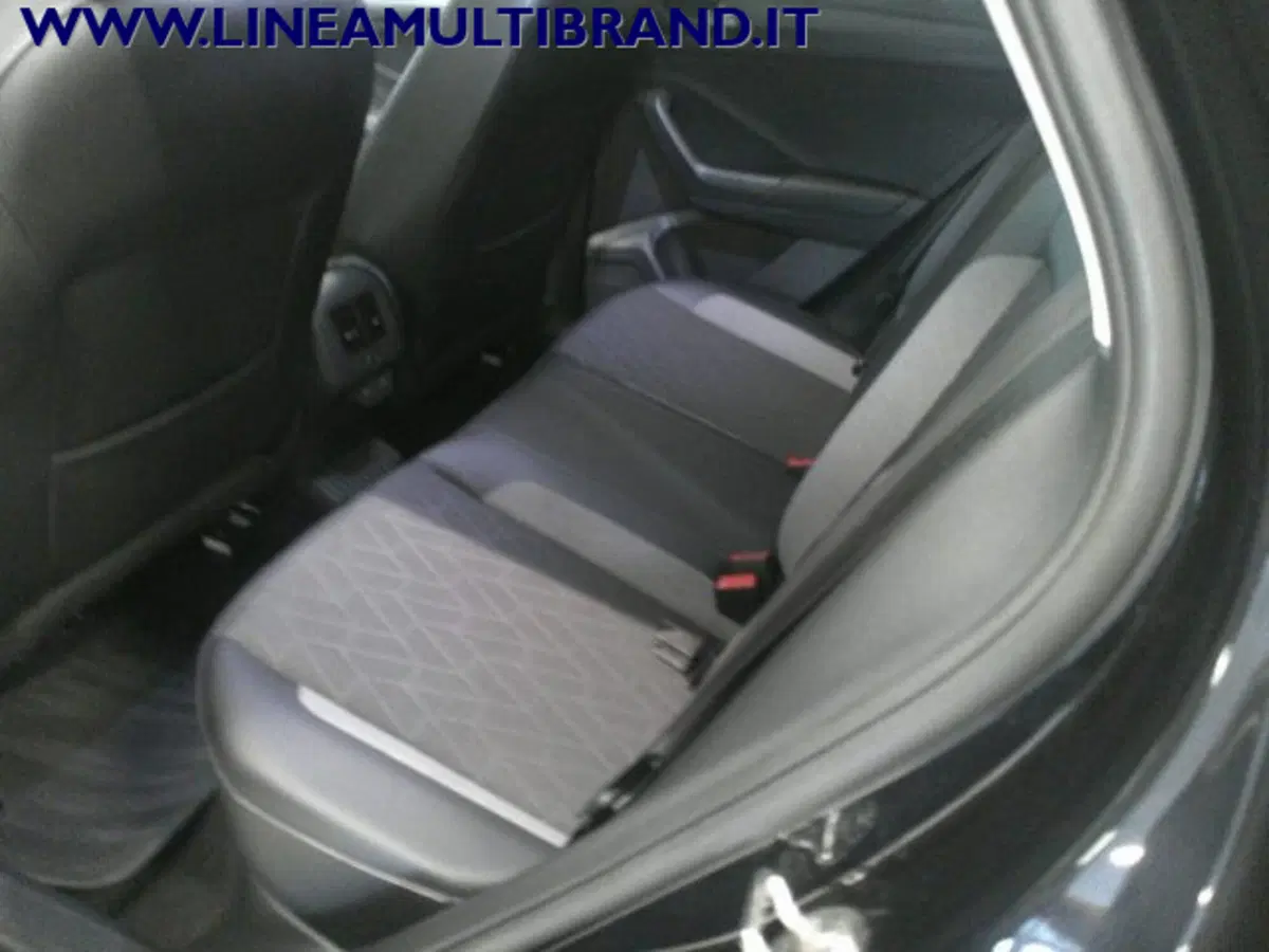 Volkswagen T-Roc usata a Piacenza (13)