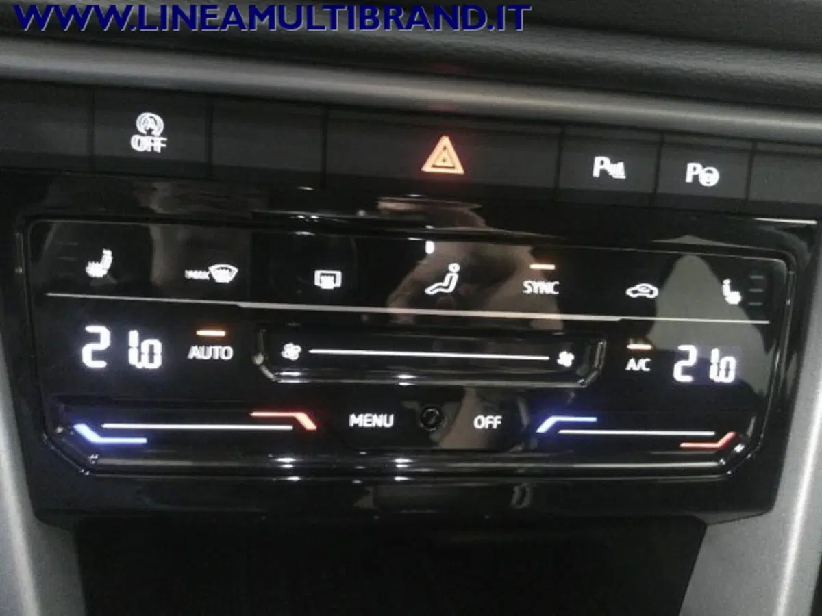 Volkswagen T-Roc usata a Piacenza (17)
