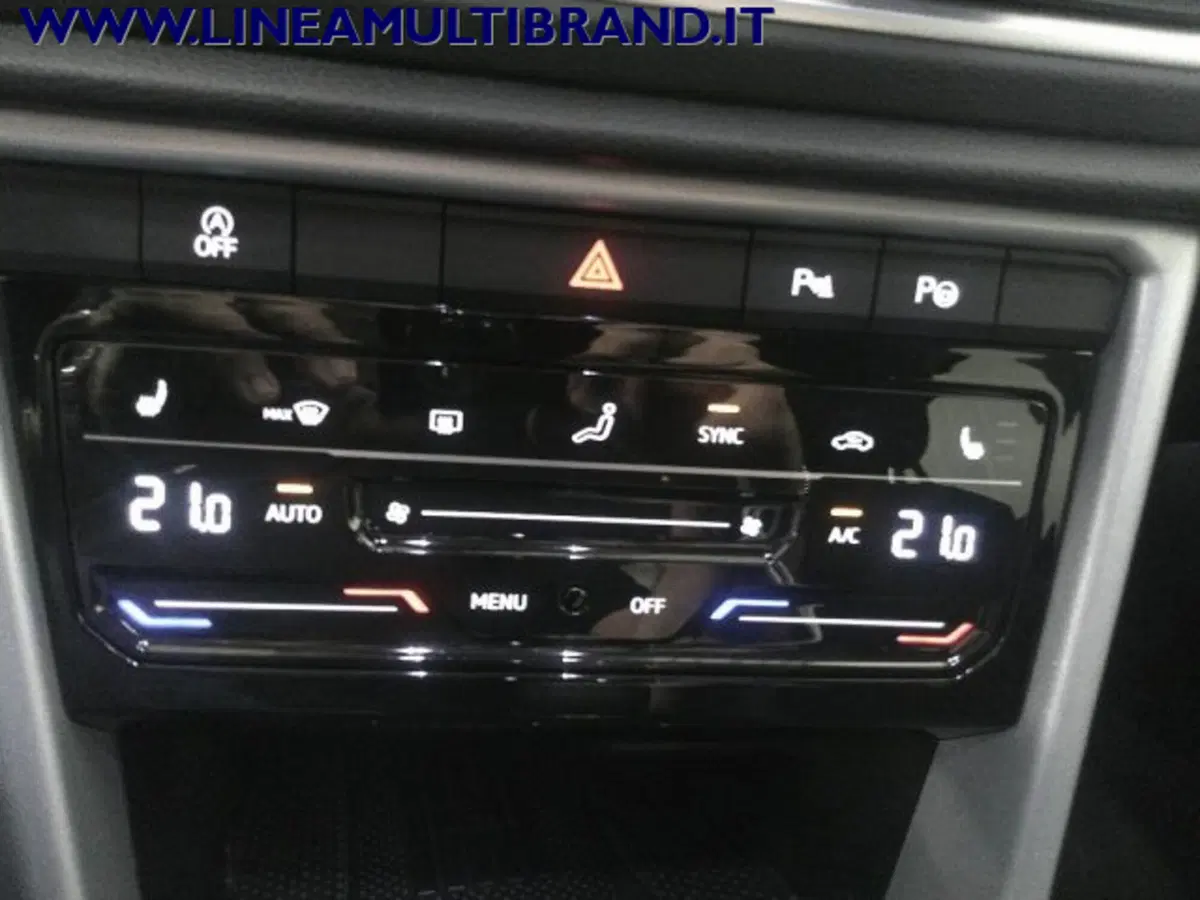 Volkswagen T-Roc usata a Piacenza (19)