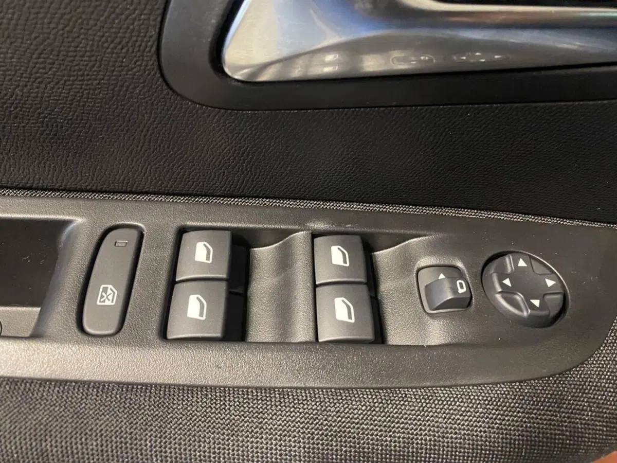 Peugeot 208 usata a Torino (13)