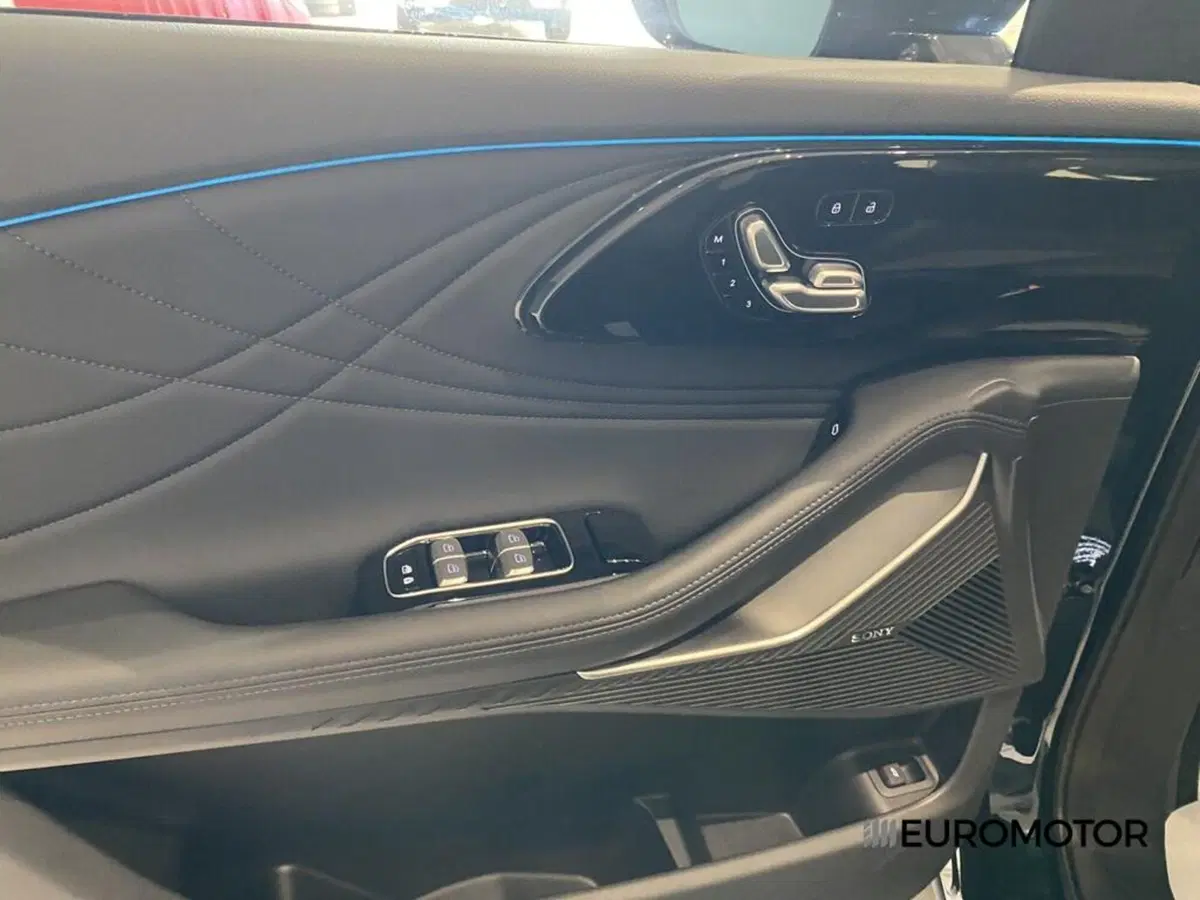 Omoda Omoda 9 SHS-P nuova a Bari (15)