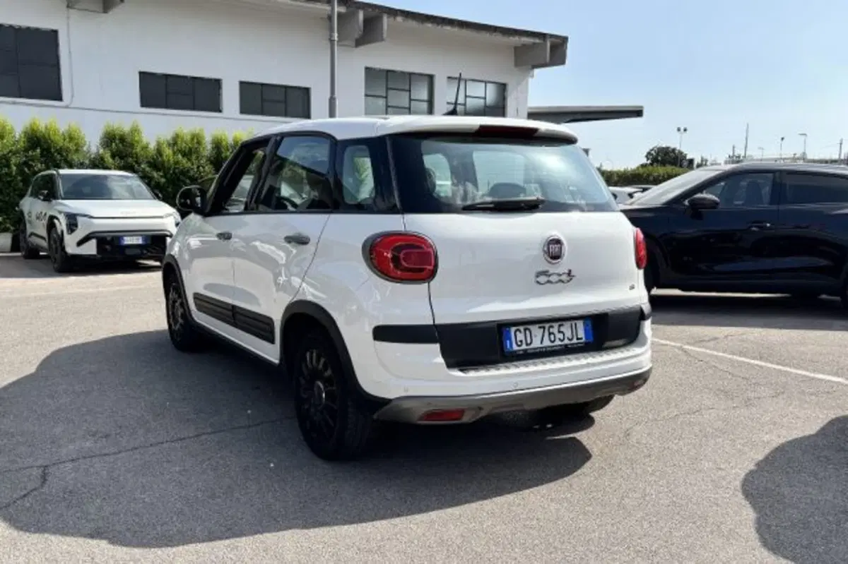 Fiat 500L usata a Latina (5)