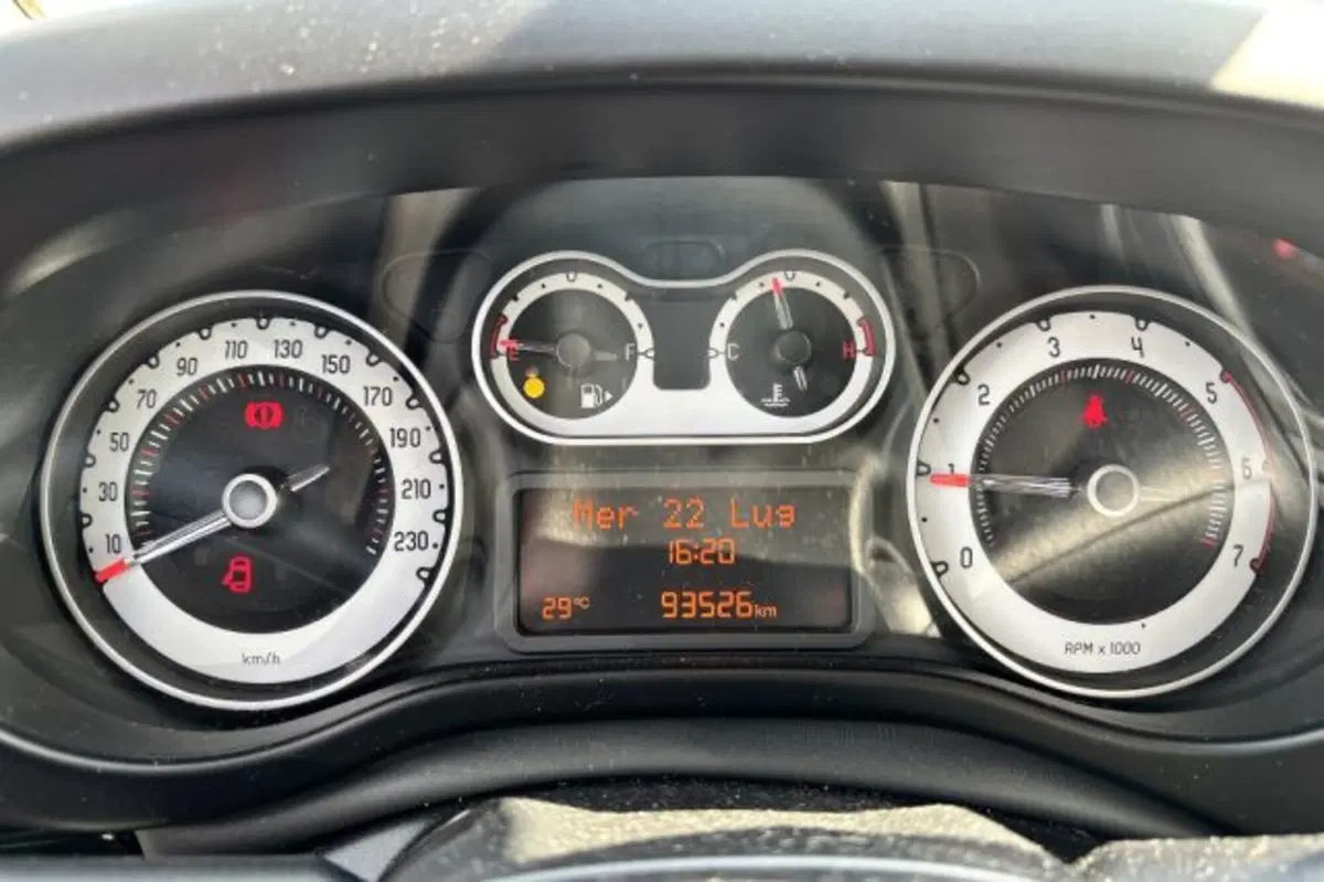 Fiat 500L usata a Latina (13)