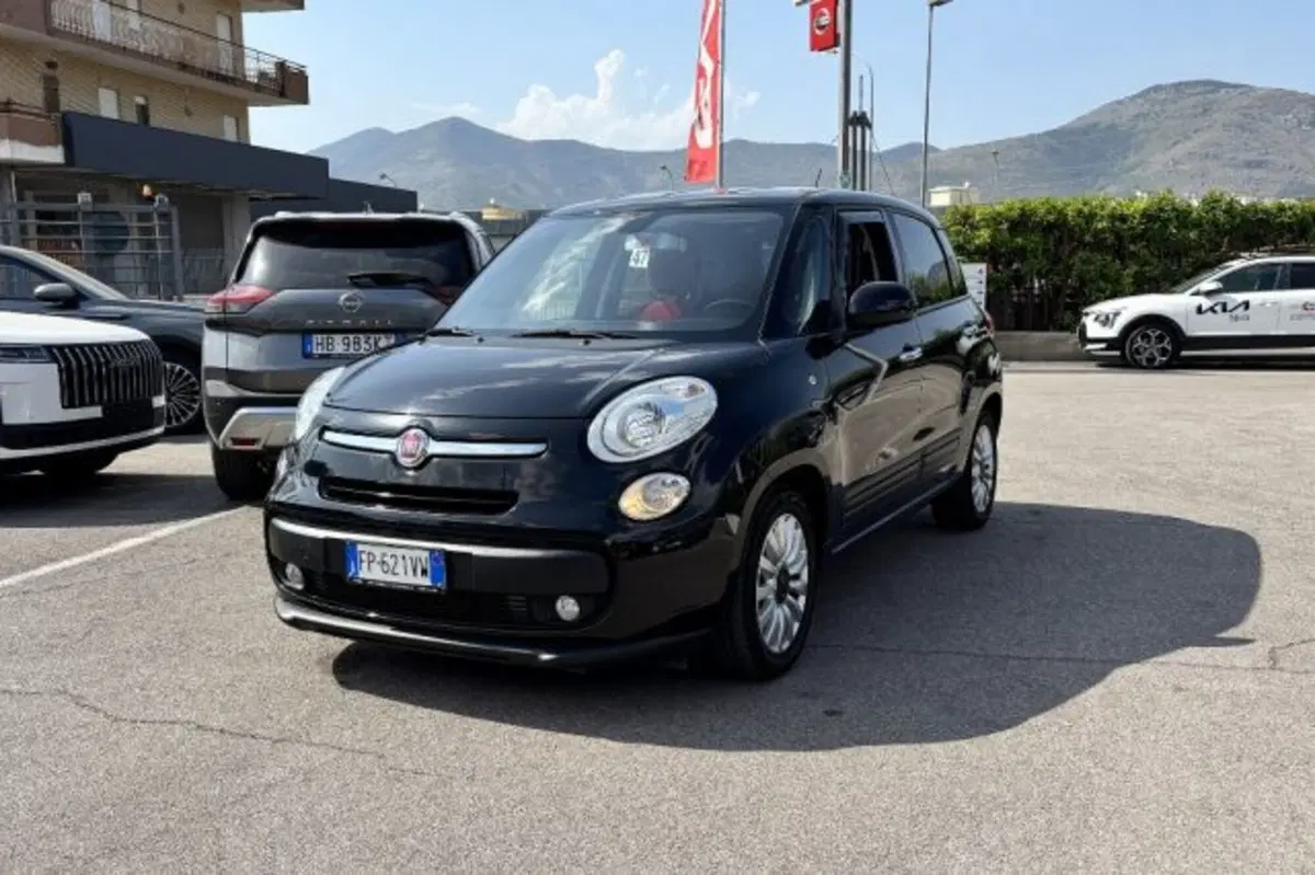 Fiat 500L usata a Latina (3)
