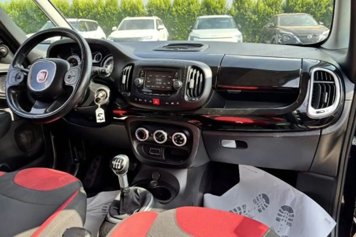 Fiat 500L usata a Latina (9)