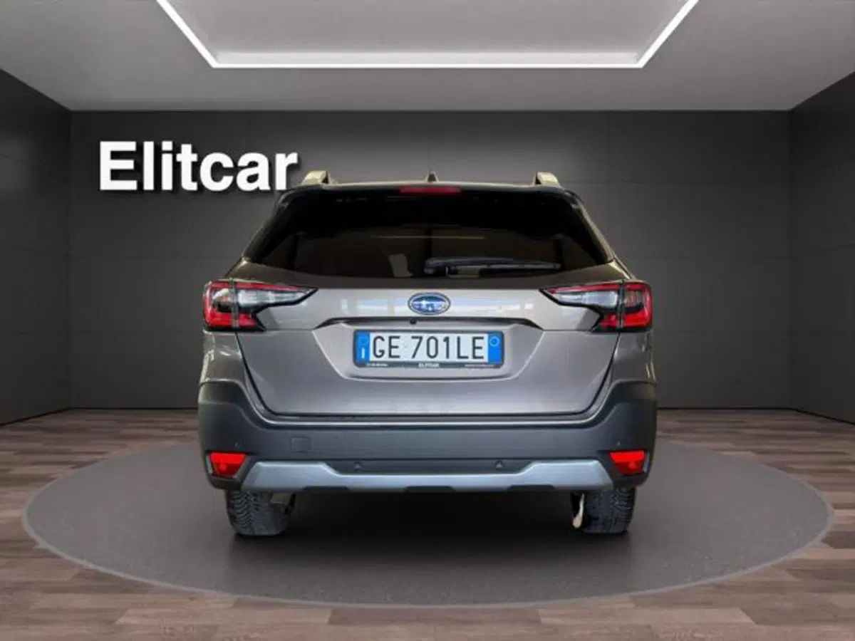 Subaru Outback usata a Milano (5)