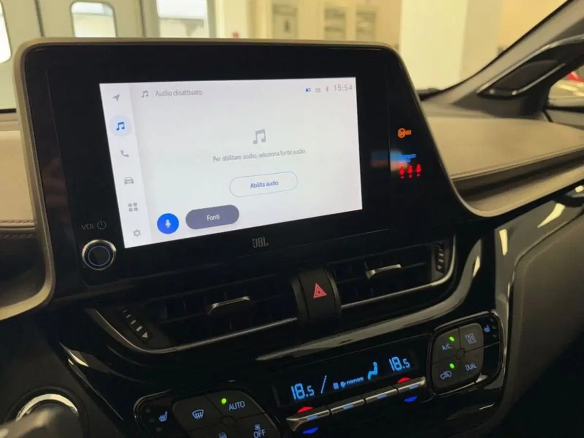 Toyota Toyota C-HR usata a Prato (15)