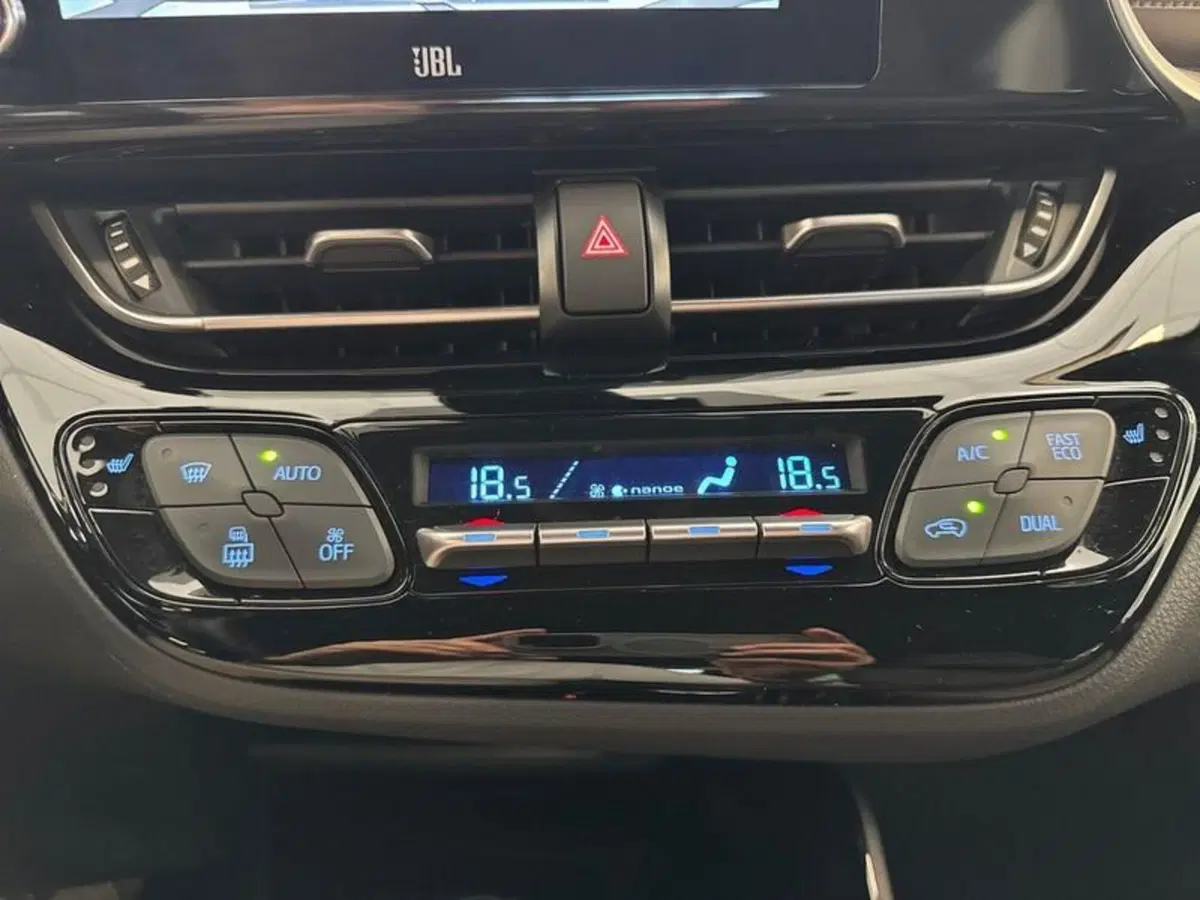 Toyota Toyota C-HR usata a Prato (17)