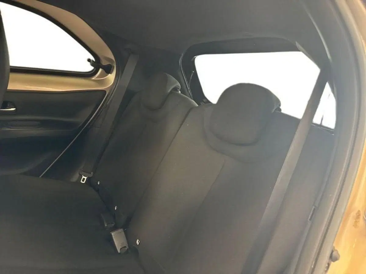 Toyota Aygo X usata a Prato (15)