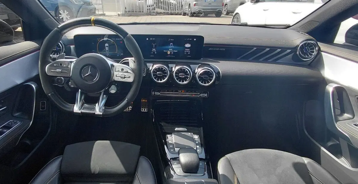 Mercedes-Benz CLA Shooting Brake usata a Cosenza (10)